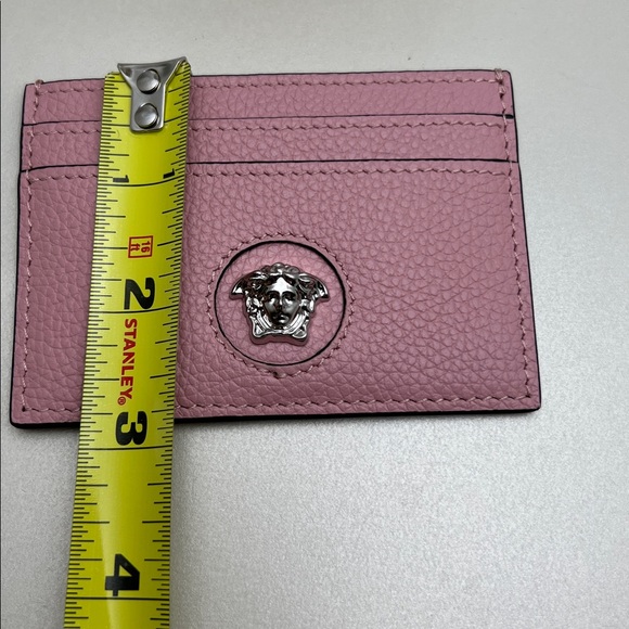Versace Medusa Head Pink Leather Card Holder NWOT $275 Retail w/COA No Box/Dust - Picture 17 of 17